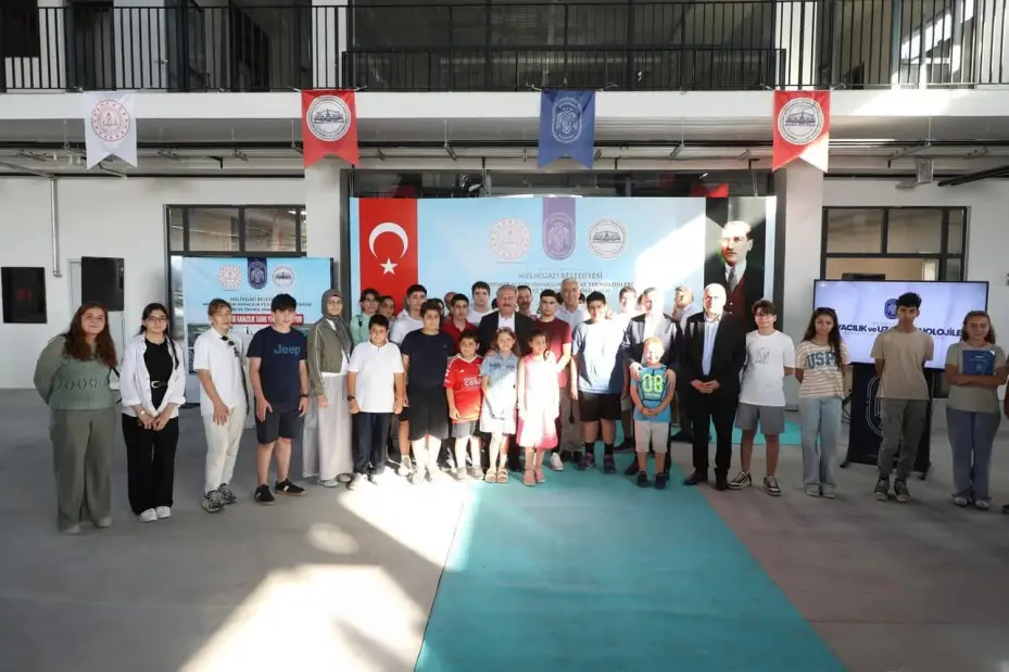 Başkan Palancıoğlu’nun gerçek olan hayali havacılık lisesi öğrenci ve velilere tanıtıldı