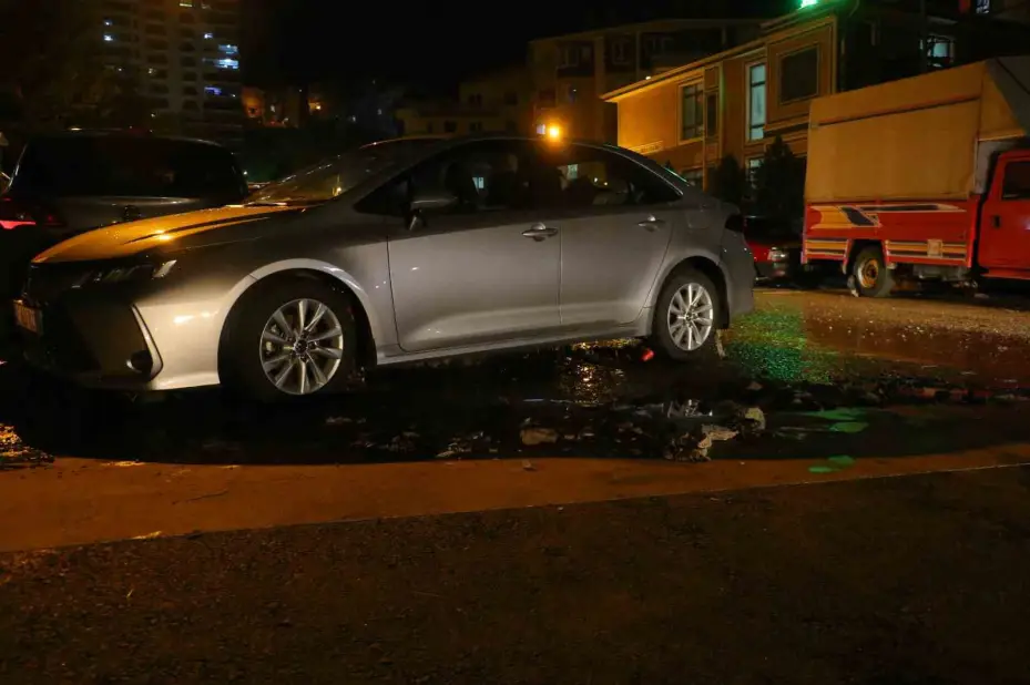 Ankara’da araçlar sel sularına kapıldı, hasarlı otomobiller havadan görüntülendi