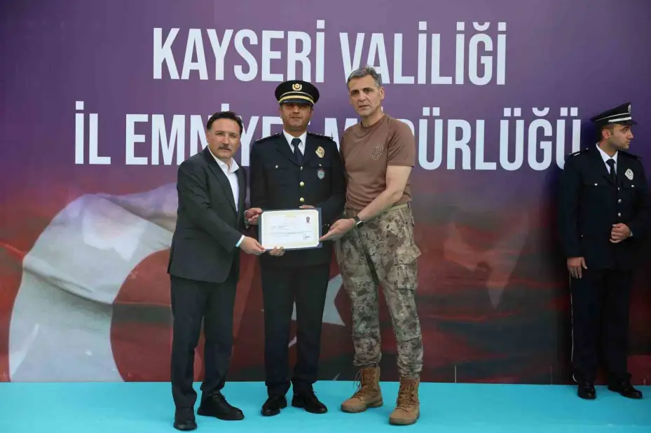 Vali Çicek, Rütbe Terfi ve Ödül Töreni’ne katıldı