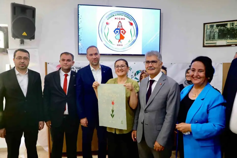 Niğde’de işitme engelli vatandaşlar hünerlerini sergiledi