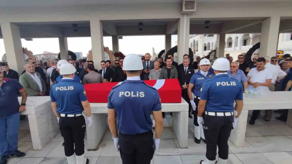 Eski Bitlis Valisi Karaömeroğlu, Ankara’da son yolculuğuna uğurlandı
