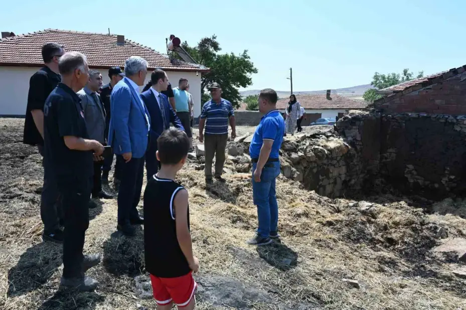 Kırıkkale Valisi Makas yangın bölgesinde incelemelerde bulundu