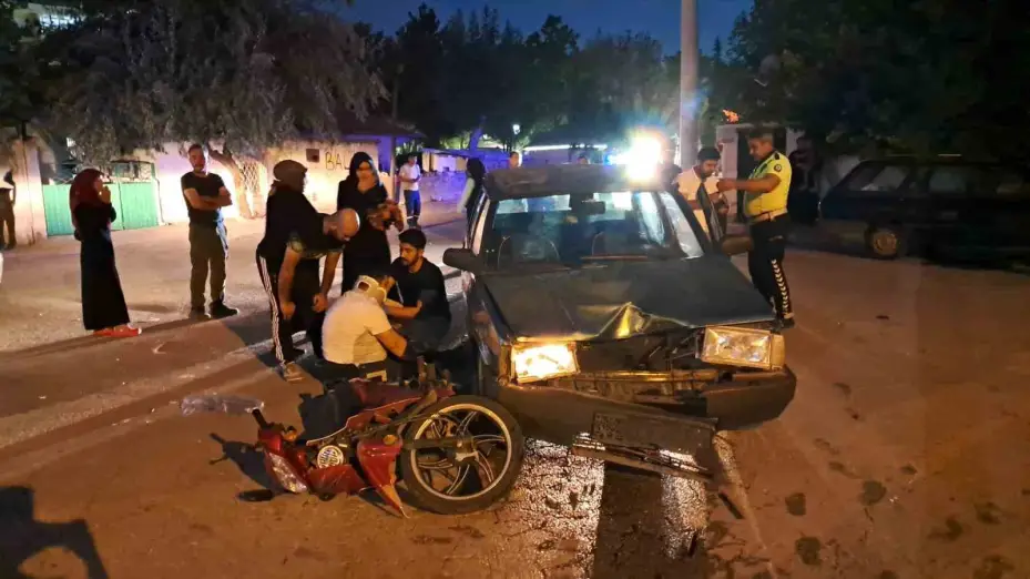 Karaman’da otomobil ile motosiklet çarpıştı: 2 yaralı