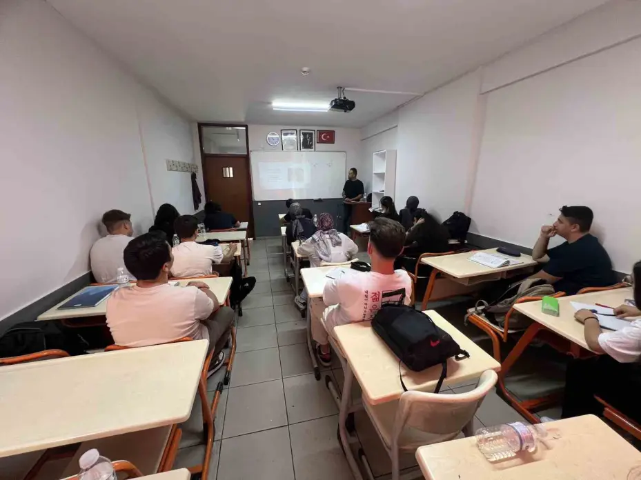 Uzmanlardan "lise tercihleri üniversite yolculuğuna ilk adım" uyarısı