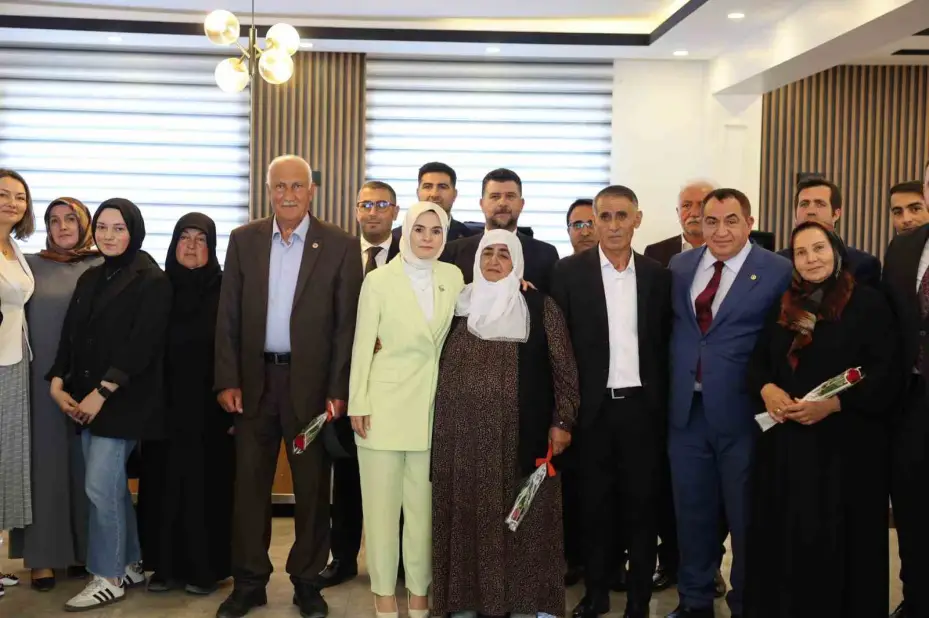 Bakan Göktaş: "Şehit ve gazilerimizle bu yolda yürümek ve bu süreci beraber inşa etmekten memnuniyet duyuyoruz"