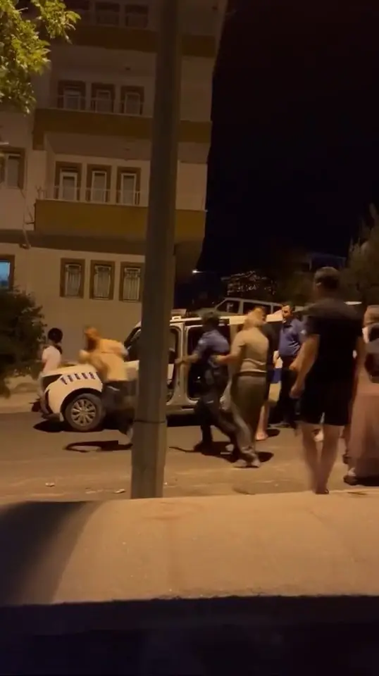 Polisin ’dur’ ihtarına uymayan sürücü önce aracıyla, sonra yaya olarak kaçtı