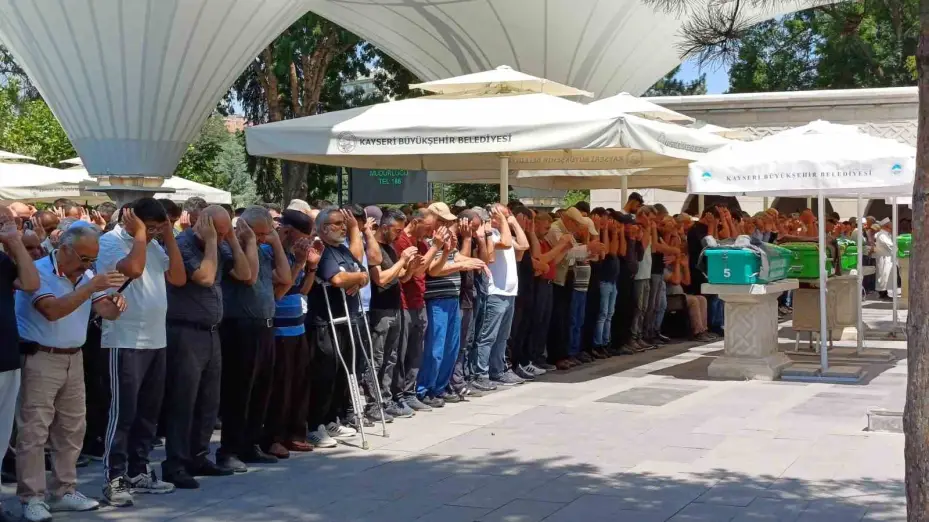 Camide öldürülen şahıs toprağa verildi