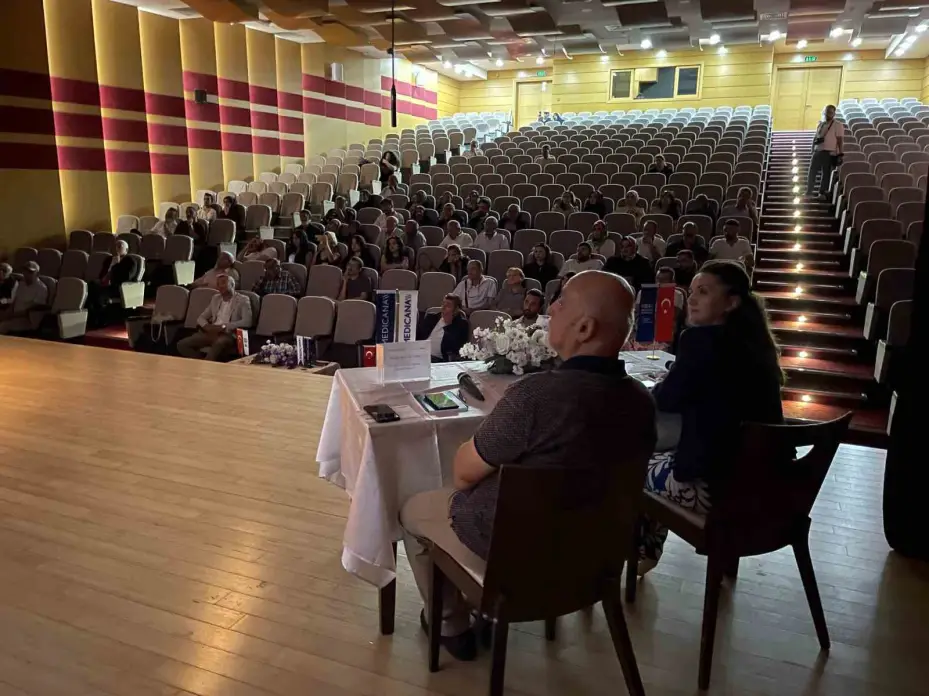 Sivas’ta böbrek nakli ve diyaliz süreci eğitimi düzenlendi