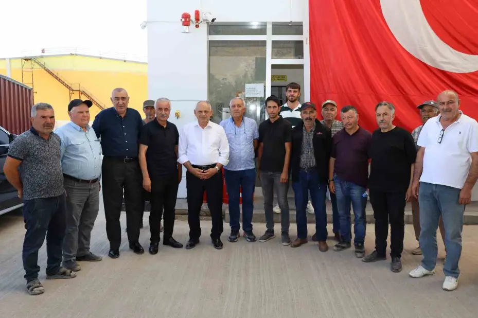 Başkan Öztürk ve Ziraat Odası Başkanı Genç’ten TMO Alım Noktası’na ziyaret