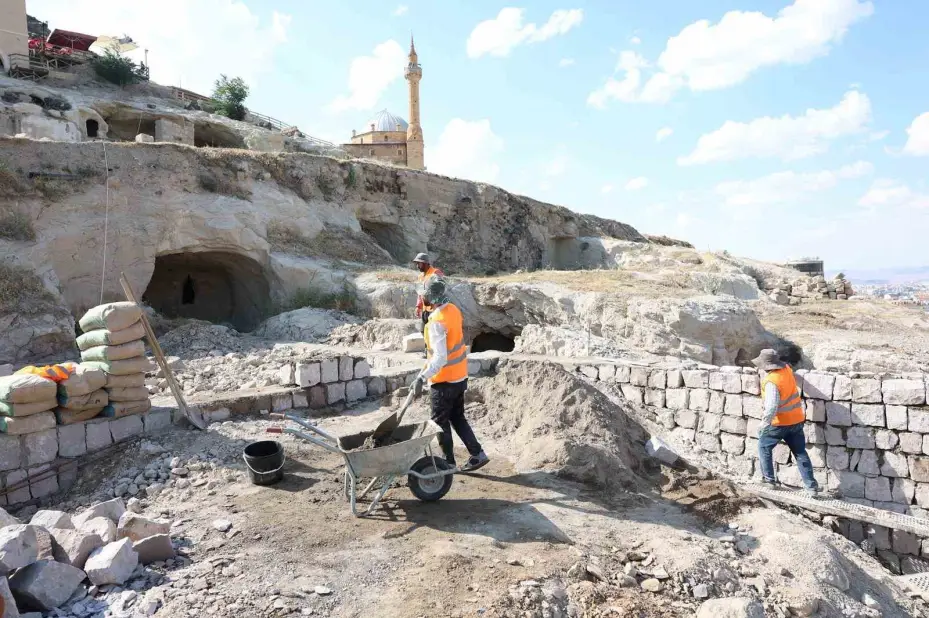 Kayaşehir Otelinin temeli atıldı