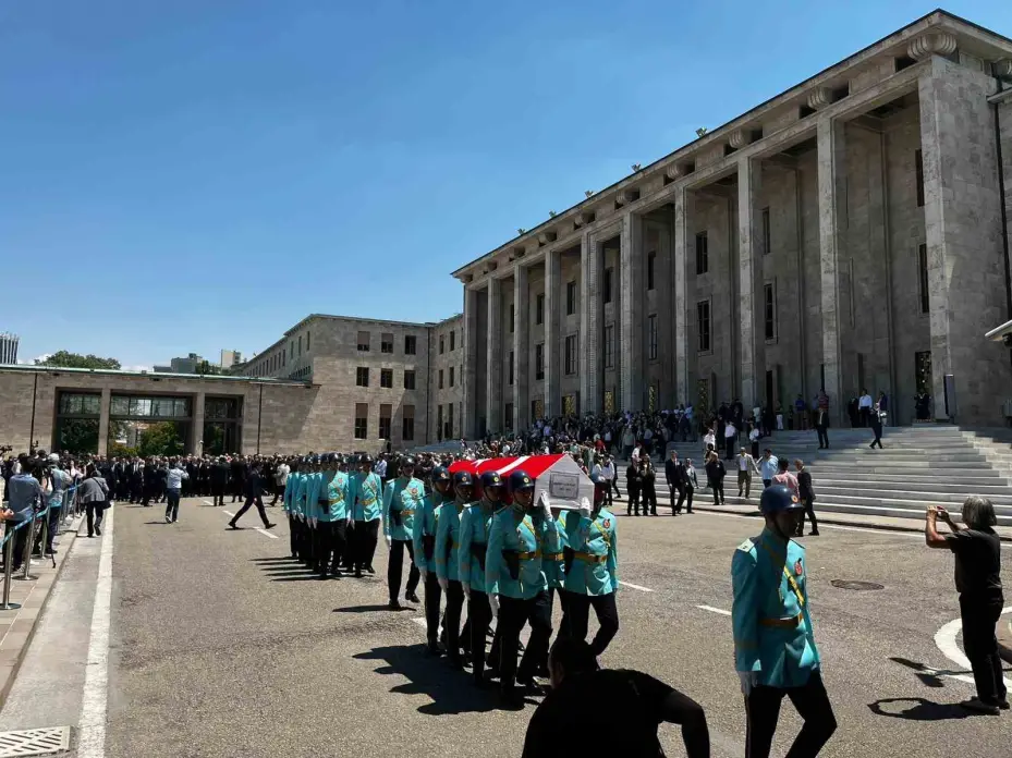 Altan Öymen için TBMM’de cenaze töreni düzenlendi