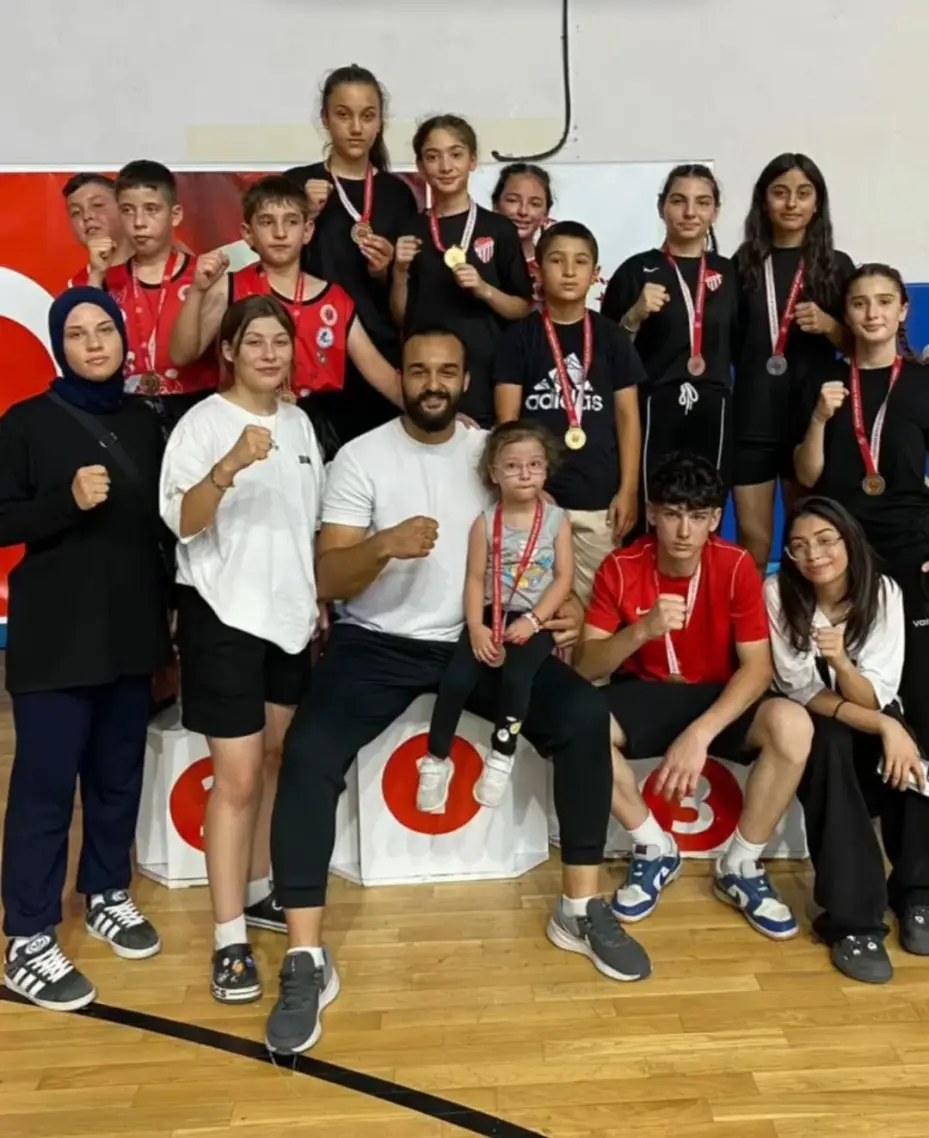 Şehit Özel Harekatçı Bayram Çiçek Çocuklar Muaythai Şampiyonası yapıldı
