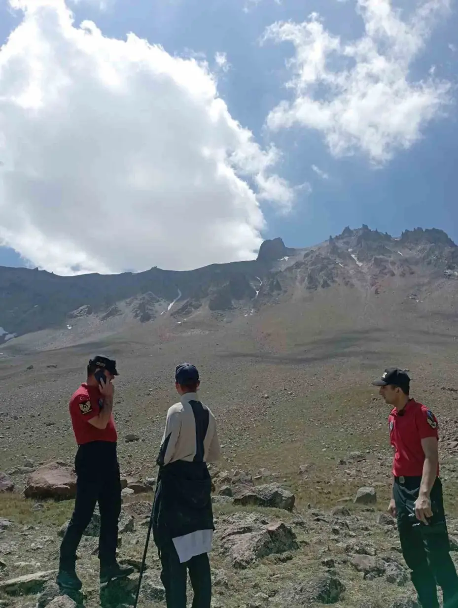 Erciyes’te kendisinden haber alınamayan genç bulundu