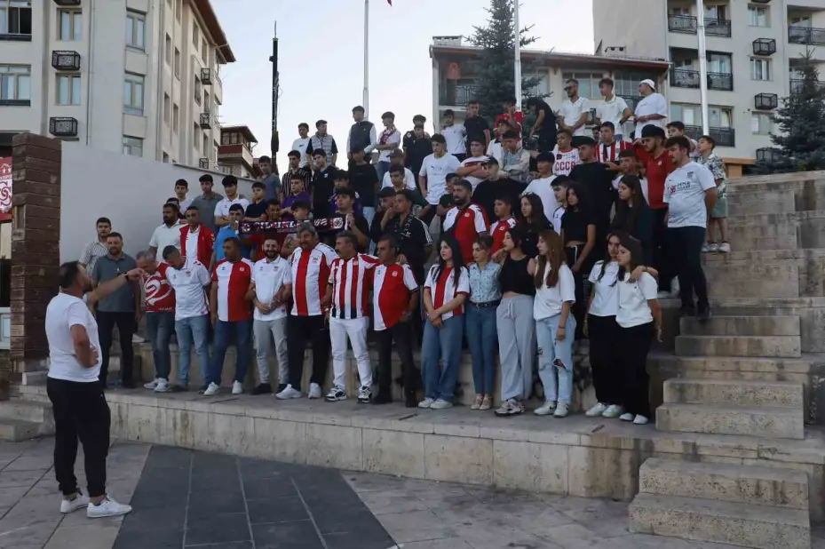 Sivasspor’a taraftarlardan anlamlı destek