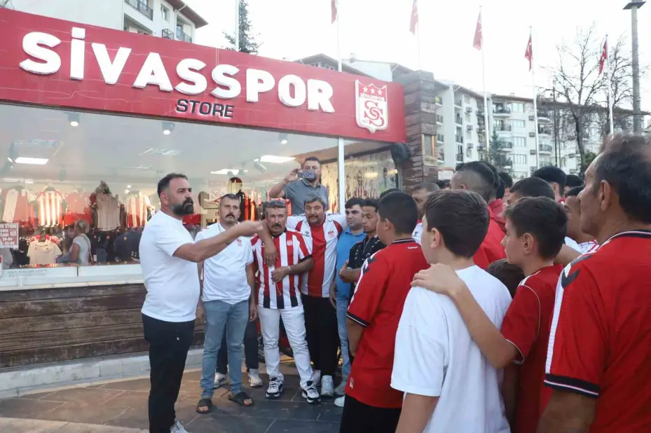 Sivasspor’a taraftarlardan anlamlı destek