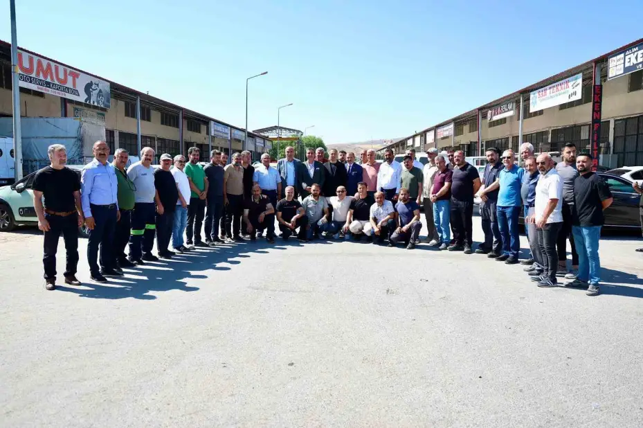 Başkan Uzun, esnafla buluşarak yapılacak projeler hakkında bilgiler verdi