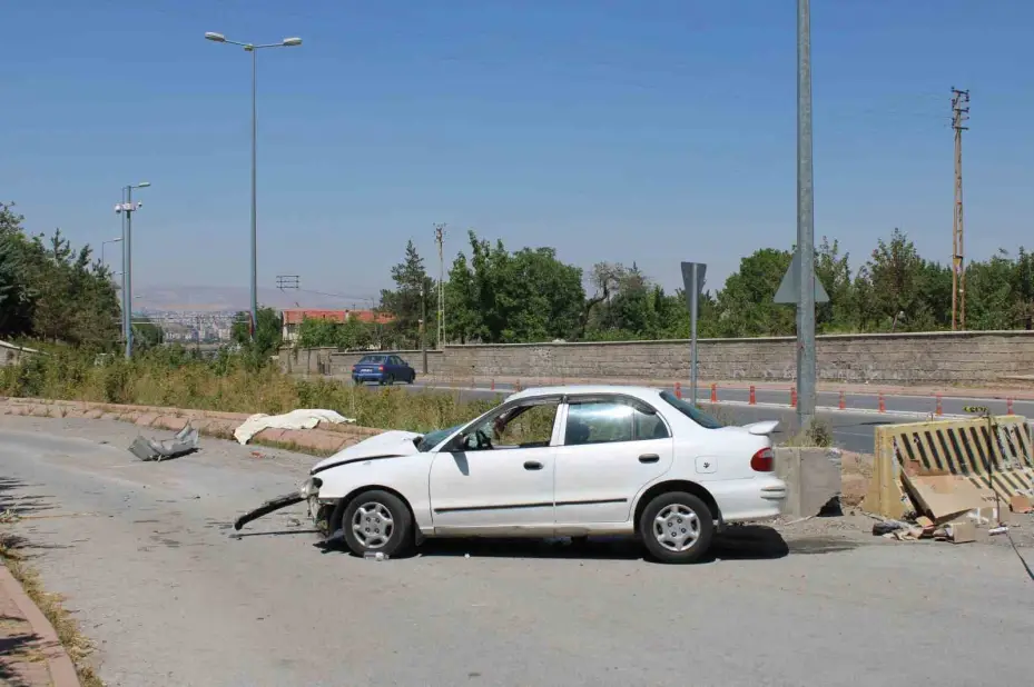 Otomobilin çarptığı yaşlı adam öldü