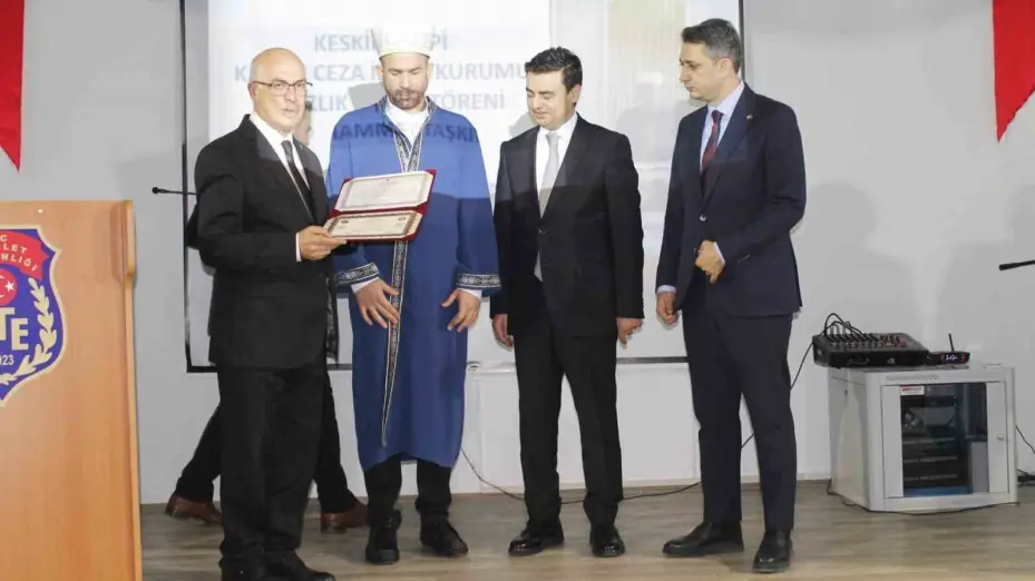 Kapalı Ceza İnfaz Kurumu’ndaki bir hükümlü 12 ayda hafız oldu