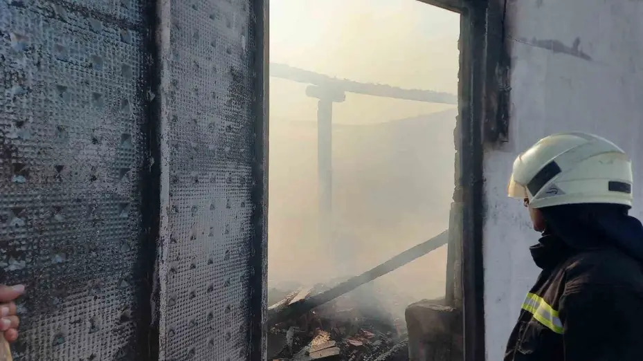 Yozgat’ta yangında inşaat malzemeleri kullanılamaz hale geldi