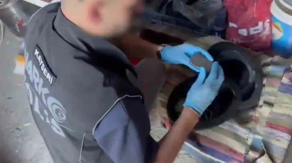 Kayseri’de 1 kilo 550 gram uyuşturucu ele geçirildi