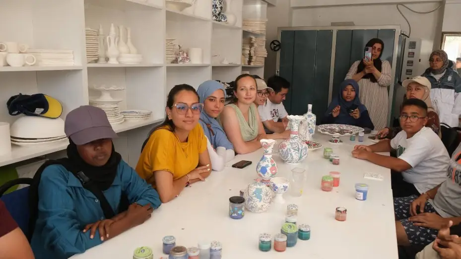 Yabancı öğrenciler Sorgun’da çini atölyesini gezdi