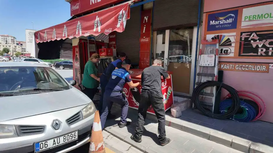Büyükşehir Zabıta’dan kent estetiğine ve güvenliğine yönelik kararlı müdahale