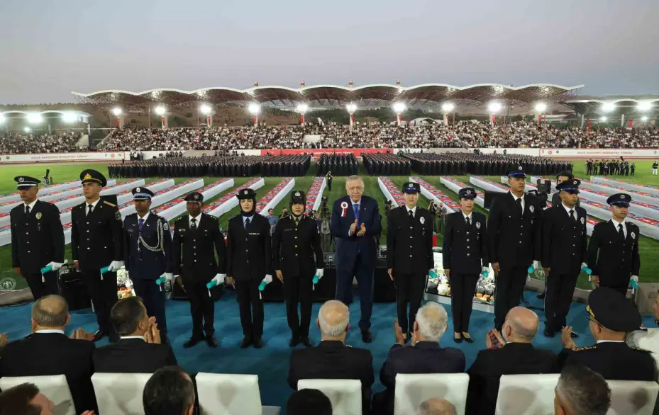 Cumhurbaşkanı Erdoğan: "Hiçbir sabotaj, hiçbir tahrik, hiçbir tuzak, Türkiye’yi girdiği bu tarihi yoldan geri döndüremeyecek"