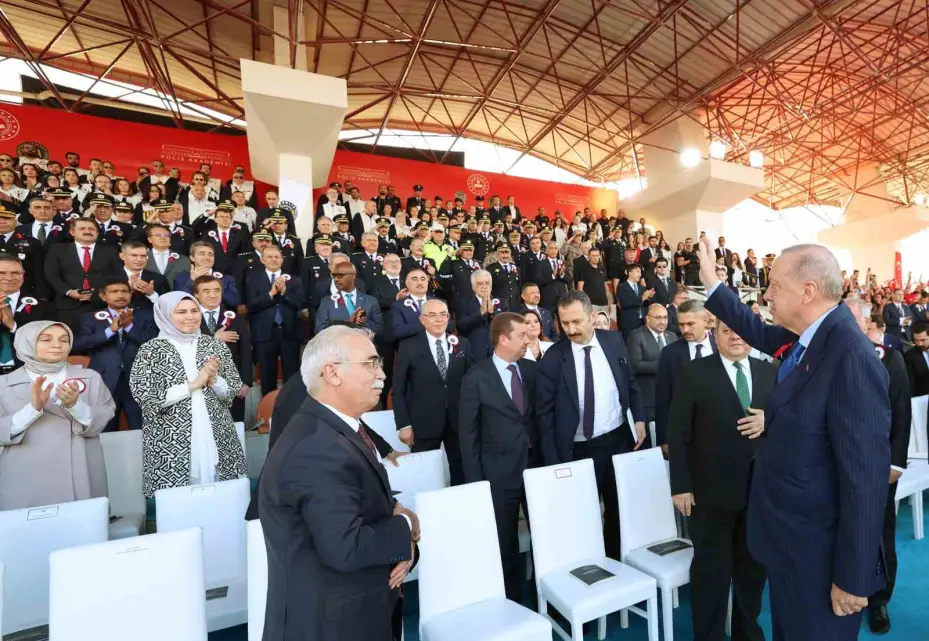 Cumhurbaşkanı Erdoğan: "Hiçbir sabotaj, hiçbir tahrik, hiçbir tuzak, Türkiye’yi girdiği bu tarihi yoldan geri döndüremeyecek"