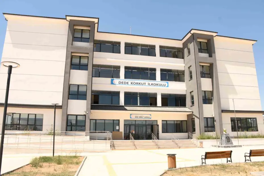 Okulların fiziki imkanları geliştiriliyor