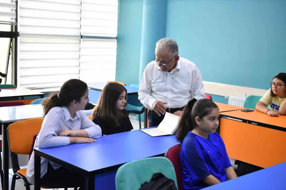 Başkan Büyükkılıç’tan yaz okulu ziyareti