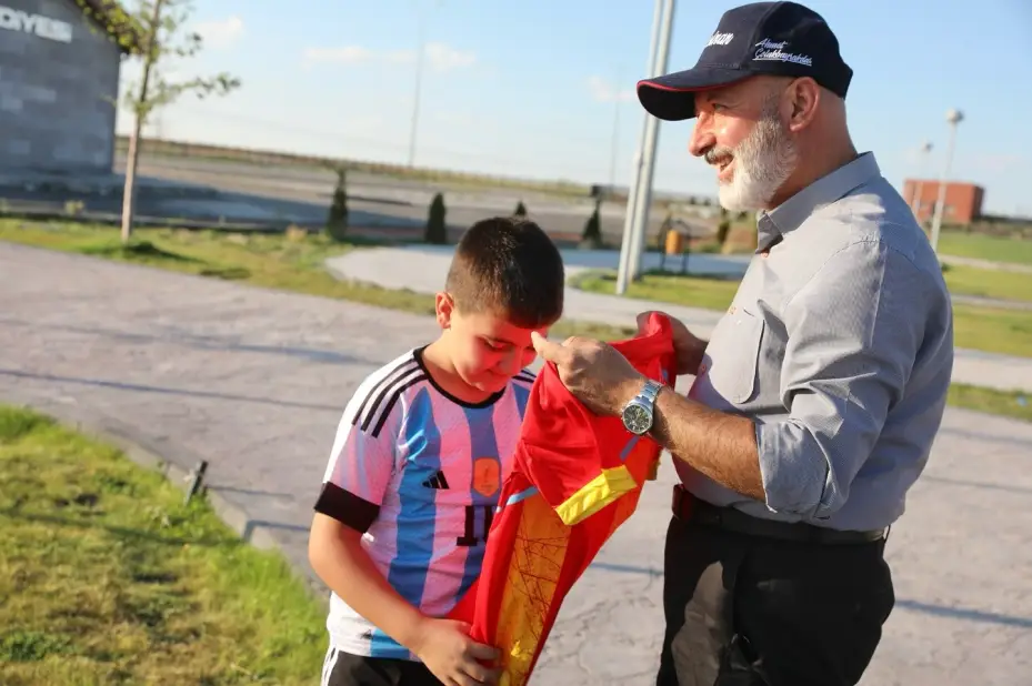 Başkan Çolakbayrakdar: "En güzel şehir manzaralı millet bahçesi, herkesin yeni gözdesi oldu"