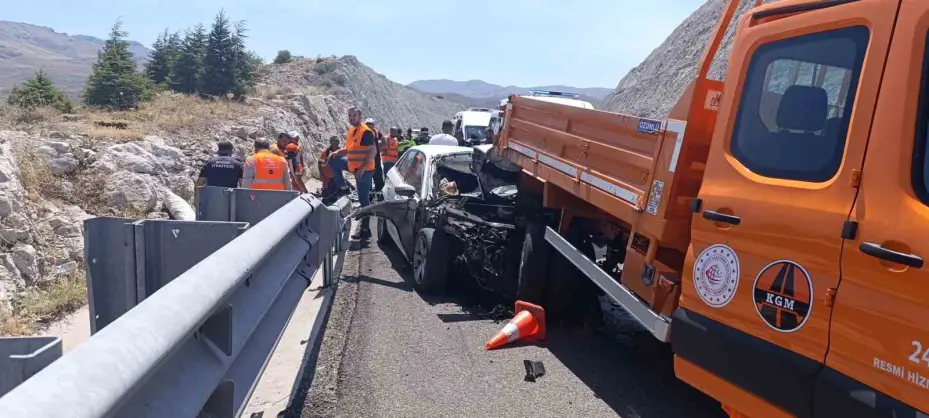 Niğde-Adana Otoyolu’nda kaza: 2’si ağır 6 yaralı