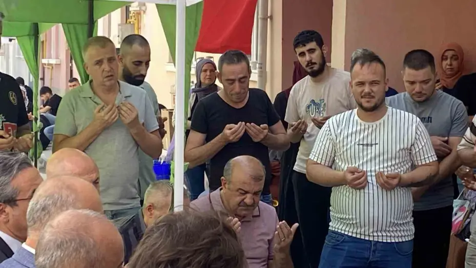 Eskişehir şehidini bekliyor