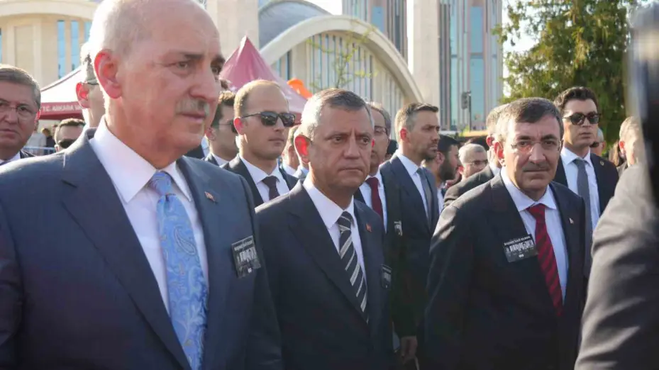 Eskişehir’de orman yangınında şehit olan 5 AKUT gönüllüsü Ankara’da son yolculuğuna uğurlandı