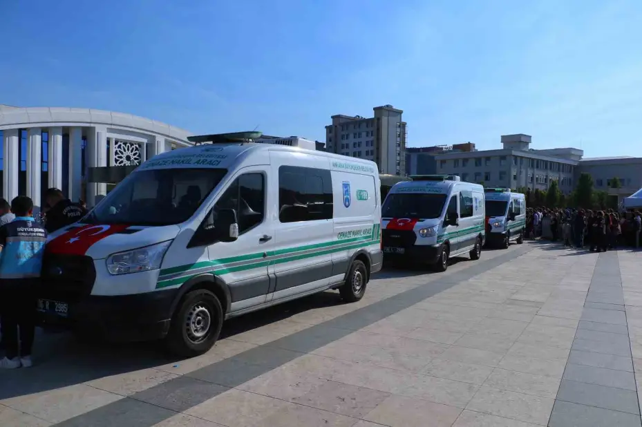 Eskişehir’de orman yangınında şehit olan 5 AKUT gönüllüsü Ankara’da son yolculuğuna uğurlandı