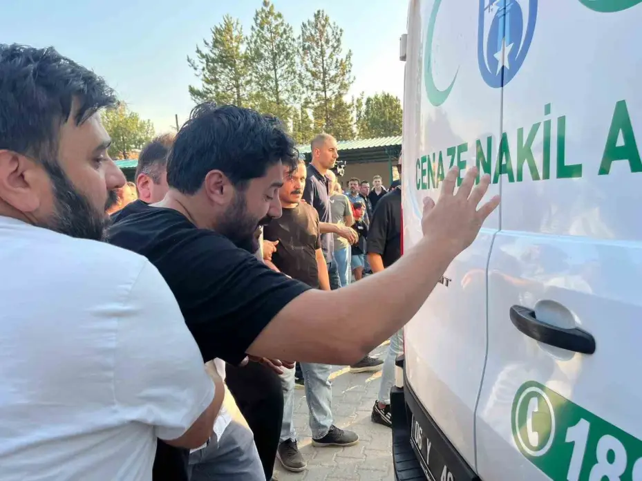 Yangın şehidi Tolunay Kocaman gözyaşları içinde son yolculuğuna uğurlandı