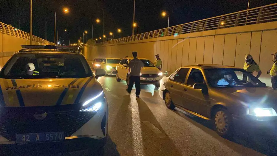 Polis olacağını söyledi, alkollü araç kullanmaktan ehliyetine 2. kez el konuldu