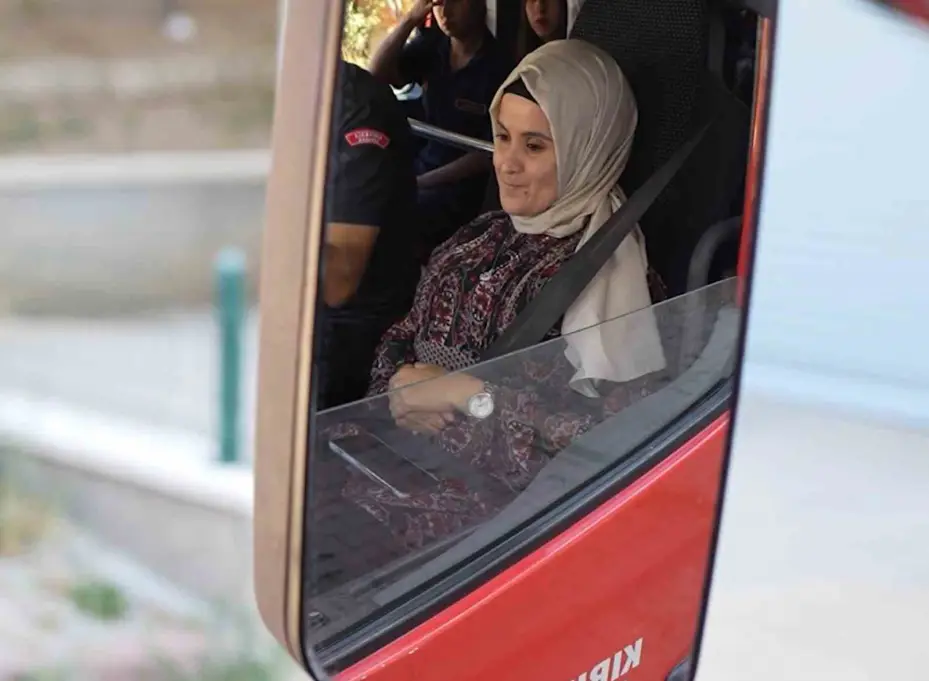 Kırıkkale itfaiyesi, engelli kadının hayalini gerçekleştirdi
