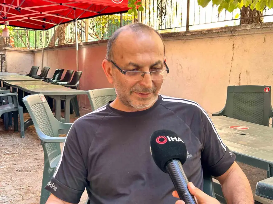 Eskişehir’deki yangında şehit olan Enes Sarıyıldız’ın babası: "Oğlumun hayatı yarım kaldı, kız arkadaşıyla evlenmeyi düşünüyordu"