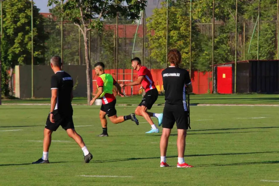 Gençlerbirliği, yeni sezon hazırlıklarını sürdürdü