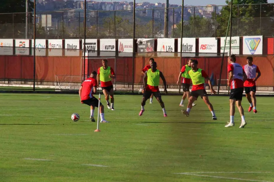 Gençlerbirliği, yeni sezon hazırlıklarını sürdürdü