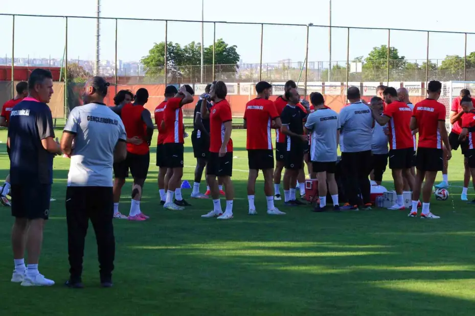 Hüseyin Eroğlu: "TSYD Kupası’nı kazanıp lige moralli başlamak istiyoruz"