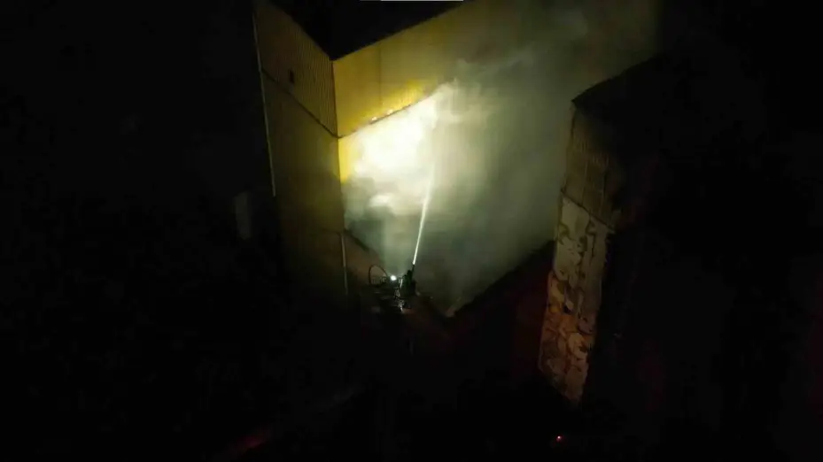 Ankara’da konveyör bant fabrikasında yangın çıktı