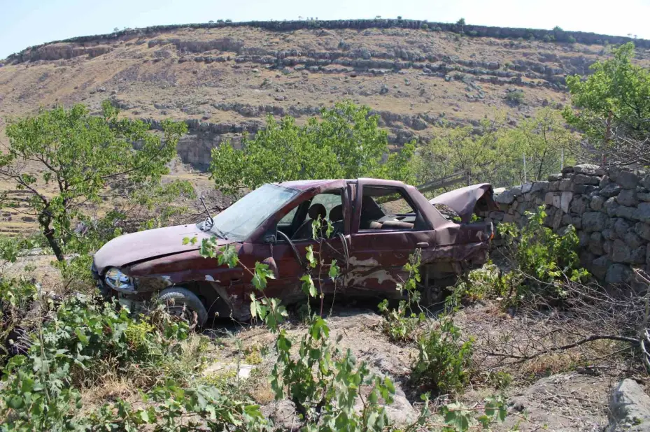 Kayseri’de ilginç kaza: Sürücü araçtan atlayarak kurtuldu