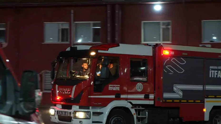 Bir sirenle başlayan hayat mesaisi: İşte itfaiyecilerin gölgedeki gerçeği