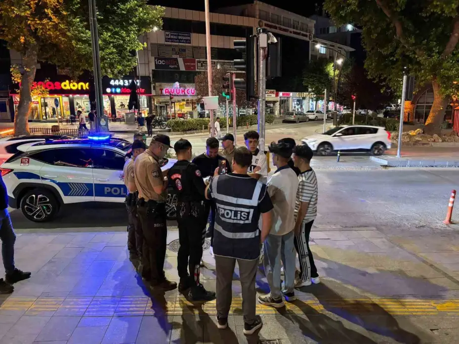 Kırşehir’de Huzur Uygulaması: 284 kişi sorgulandı