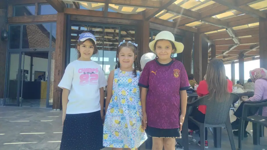 Lavanta tarlalarının mor manzarası eşliğindeki geziye yoğun ilgi