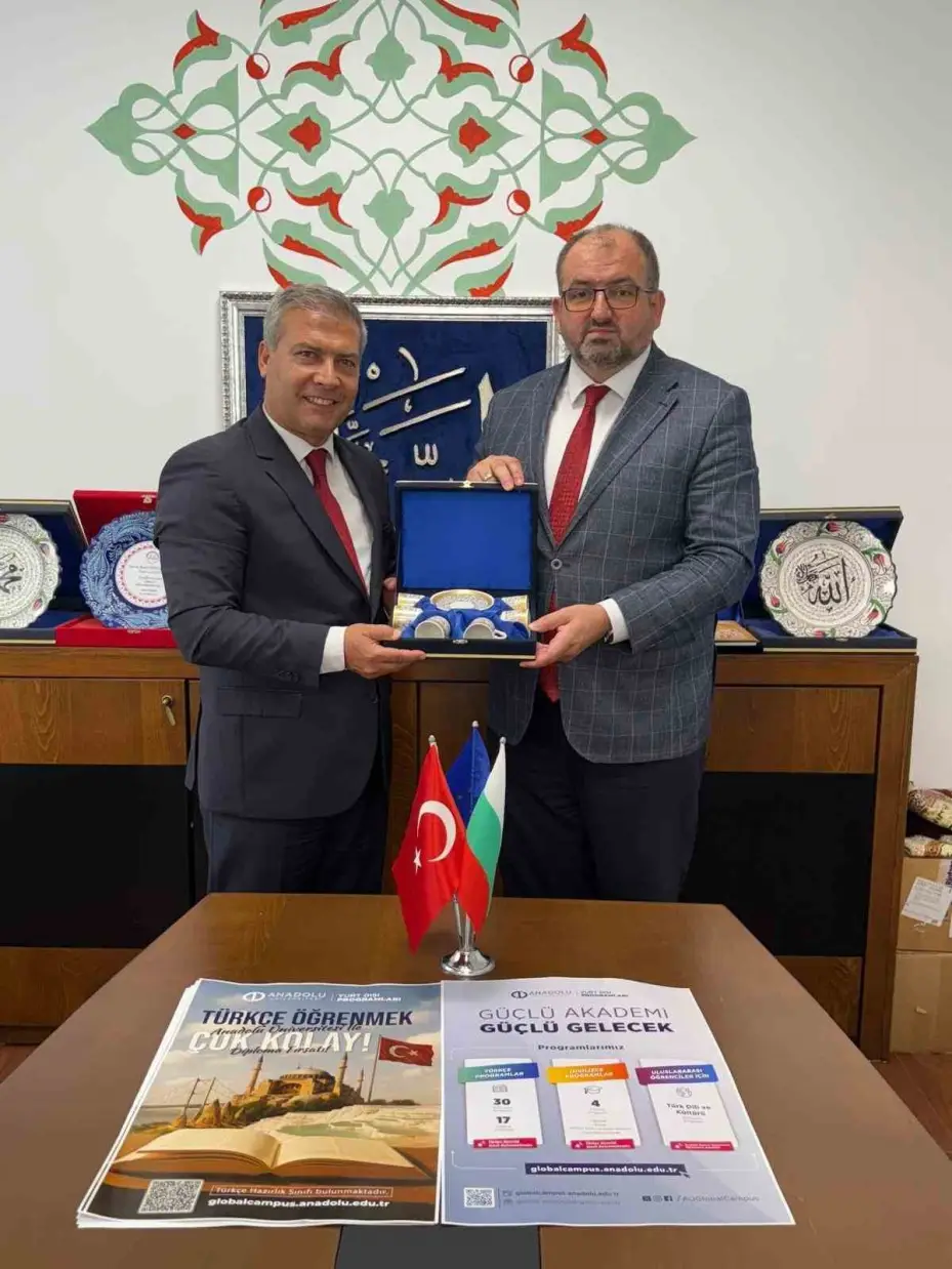 Rektör Adıgüzel, eğitim temaslarına Bulgaristan’da devam etti