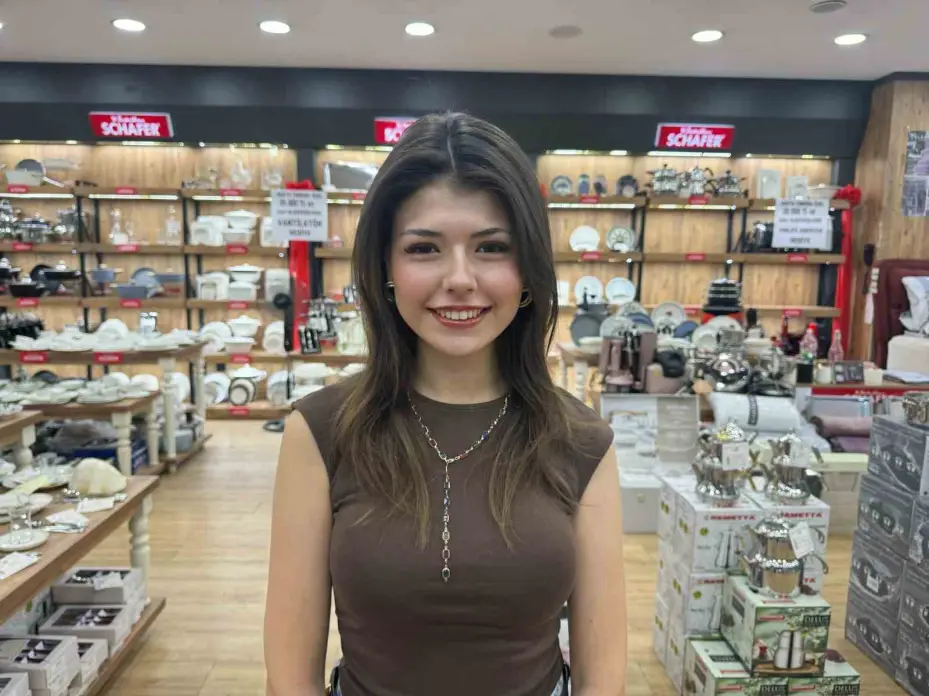 Düğün sezonunun açılmasıyla, çiftler çeyiz düzmeye başladı