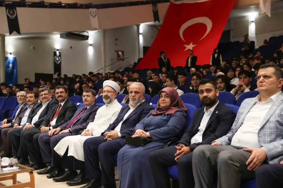 Diyanet İşleri Başkanı Erbaş: "İslam’ın adalet sistemine uygun olarak oluşturulacak bir BM dünyayı kurtarır"
